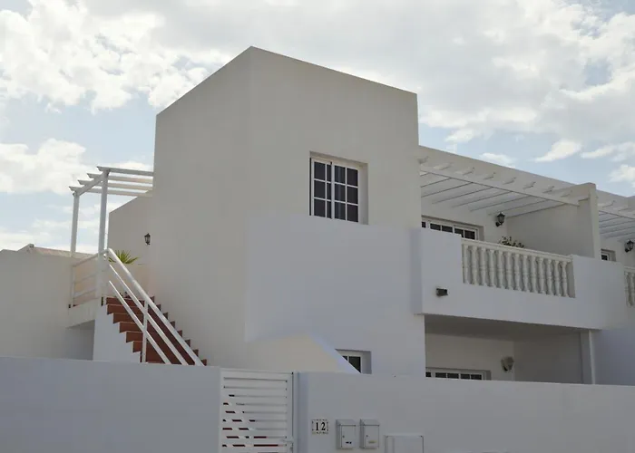 Mirafondo Playa Honda (Lanzarote)