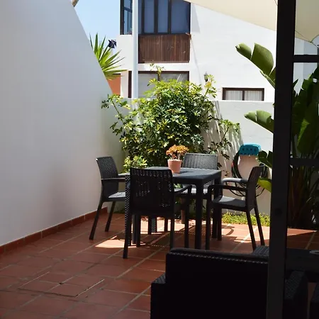 Vakantiehuis Mirafondo Playa Honda (Lanzarote)