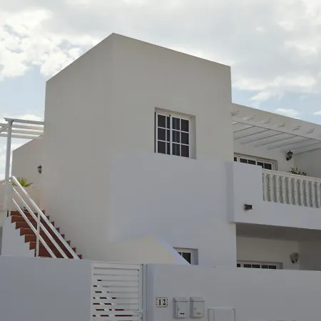 Mirafondo Playa Honda (Lanzarote)